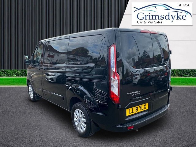 View our FORD TRANSIT CUSTOM