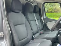 USED 2017 17 RENAULT TRAFIC 1.6 LH29 BUSINESS PLUS ENERGY DCI 125 BHP HIGH ROOF ** NO VAT ** NO VAT