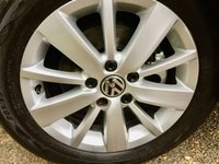 USED 2010 60 VOLKSWAGEN GOLF 1.4 SE TSI 5d 121 BHP 1 RETIRED OWNER // ONLY 49,900 MILES // SATNAV//X11 AIRBAGS//FRONT AND REAR PARK SENSORS//GREAT SERVICE HISTORY //ULEZ COMPLIANT//JUST SERVICED WITH NEW FRONT DISCS AND BRAKE PADS 1 RETIRED OWNER // ONLY 49,900 MILES // SATNAV///BLUETOOTH//X11 AIRBAGS//FRONT AND REAR PARK SENSORS//GREAT SERVICE HISTORY //ULEZ COMPLIANT//JUST SERVICED WITH NEW FRONT BRAKE DISCS AND PADS