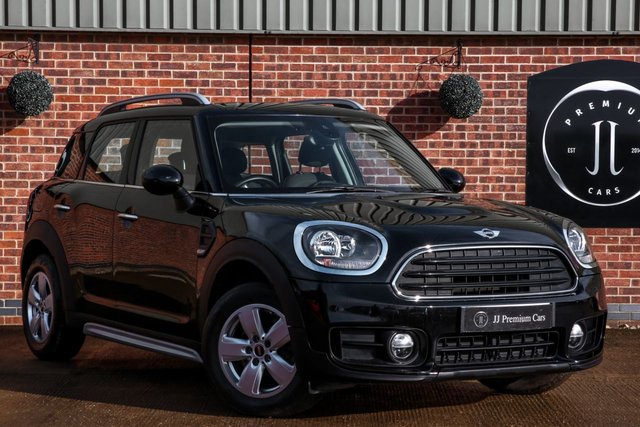 View our MINI COUNTRYMAN