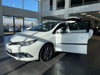 USED 2016 16 TOYOTA AURIS 1.8 VVT-I EXCEL TSS 5d 99 BHP HIGHLY ECONOMICAL HYBRID