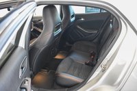 USED 2018 18 MERCEDES-BENZ GLA-CLASS 2.1 GLA 220 D 4MATIC AMG LINE PREMIUM 5d 174 BHP Sat Nav, CarPlay, Heated Seats
