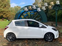 USED 2018 18 TOYOTA YARIS 1.5 VVT-I ICON TECH 5d 110 BHP 2018 TOYOTA YARIS 1.5 ICON TECH - SAT NAV - CRUISE CONTROL - LANE ASSIST - 1 FORMER KEEPER - FULL SERVICE HISTORY - REAR REVERSING CAMERA - IDEAL 1ST CAR - LOW INSURANCE GROUP
