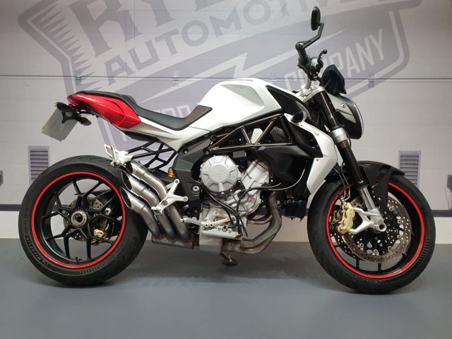 2014 64 MV Agusta Brutale 800