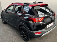 USED 2017 67 KIA STONIC 1.0 FIRST EDITION 5d 118 BHP KIA HIST-SAT NAV-2YR WARANTY HEATED SEATS AND STEERING WHEEL, SAT NAV, REVERSE CAMERA AND SENSORS