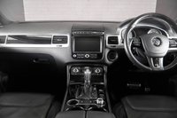 USED 2017 17 VOLKSWAGEN TOUAREG 3.0 V6 R-LINE PLUS TDI BLUEMOTION TECHNOLOGY 5d 259 BHP +HEATED SEATS AND STEERING WHEEL+