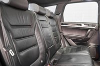 USED 2017 17 VOLKSWAGEN TOUAREG 3.0 V6 R-LINE PLUS TDI BLUEMOTION TECHNOLOGY 5d 259 BHP +HEATED SEATS AND STEERING WHEEL+