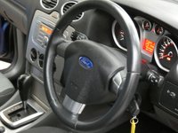 USED 2010 10 FORD FOCUS 1.6 ZETEC 5d 100 BHP NICE TIDY EXAMPLE LADY OWNER LOW MILEAGE EXCELLENT SERVICE HISTORY