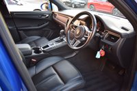 USED 2018 18 PORSCHE MACAN 2.0 PDK 5d 248 BHP BOSE / 20" RS ALLOYS / PDLS
