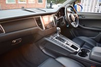 USED 2018 18 PORSCHE MACAN 2.0 PDK 5d 248 BHP BOSE / 20" RS ALLOYS / PDLS