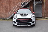 USED 2017 17 MINI HATCH JOHN COOPER WORKS 2.0 JOHN COOPER WORKS 3d 228 BHP JCW PRO EXHAUST / PAN ROOF
