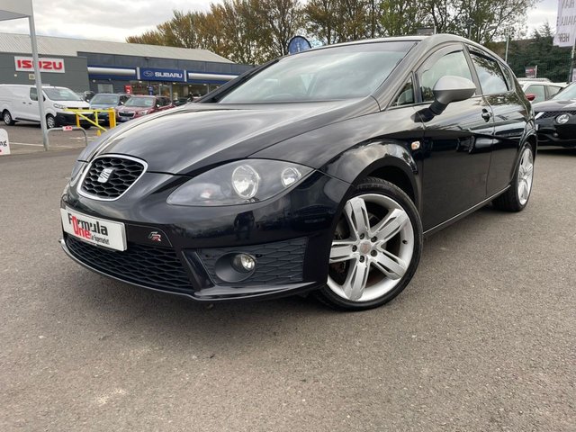 2010 leon 2.0 cr tdi fr dsg 5d 168 bhp a stunning example and a very scarce vehicle+dsg automatic gearbox+fantastic mpg+excellent... photo