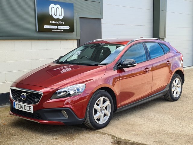 View our VOLVO V40