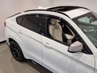 USED 2016 16 BMW X6 3.0 M50D (381 PS) AUTO XDRIVE ( EURO 6 ) S/S 5DR + NAV + M PERFORMANCE BODY KIT + PANORAMIC E/SUNROOF + E/M/HEATED 2 TONE EXCLUSIVE LEATHERS + HEAD UP + CRUISE + MULTIMEDIA + R/CAMERA + F-R PARK + PRIVACY + XENON - LED + 20S + E/BOOT M PERFORMANCE KIT+360 CAM+XENON+2 TONE LEATHER+NAV