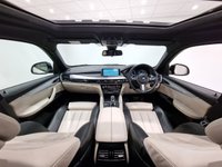 USED 2016 16 BMW X6 3.0 M50D (381 PS) AUTO XDRIVE ( EURO 6 ) S/S 5DR + NAV + M PERFORMANCE BODY KIT + PANORAMIC E/SUNROOF + E/M/HEATED 2 TONE EXCLUSIVE LEATHERS + HEAD UP + CRUISE + MULTIMEDIA + R/CAMERA + F-R PARK + PRIVACY + XENON - LED + 20S + E/BOOT M PERFORMANCE KIT+360 CAM+XENON+2 TONE LEATHER+NAV