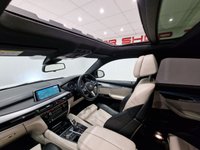 USED 2016 16 BMW X6 3.0 M50D (381 PS) AUTO XDRIVE ( EURO 6 ) S/S 5DR + NAV + M PERFORMANCE BODY KIT + PANORAMIC E/SUNROOF + E/M/HEATED 2 TONE EXCLUSIVE LEATHERS + HEAD UP + CRUISE + MULTIMEDIA + R/CAMERA + F-R PARK + PRIVACY + XENON - LED + 20S + E/BOOT M PERFORMANCE KIT+360 CAM+XENON+2 TONE LEATHER+NAV