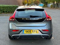 USED 2015 15 VOLVO V40 1.6 D2 R-DESIGN 5d 113 BHP 