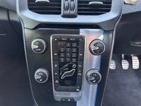 USED 2015 15 VOLVO V40 1.6 D2 R-DESIGN 5d 113 BHP 