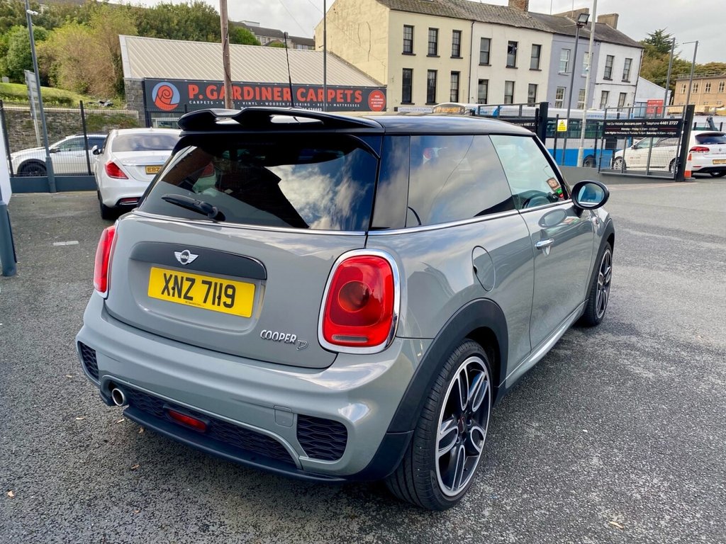 USED 2018 MINI HATCH COOPER 1.5 COOPER D 3d 114 BHP OVER &pound;5000 OF EXTRAS!!
