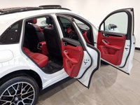USED 2014 64 PORSCHE MACAN 3.0 TD V6 S (258 PS) PDK 4WD EURO 6 (S/S) + NAV + PAN ROOF + E/M/HEATED RED LEATHERS + BOSE + AIR SUSPENSION + CRUISE + PARK AID + PRIVACY + 20S + E/BOOT PANROOF+XENON+18 WAY ADAPTIVE RED LEATHERS+NAV+CRUISE