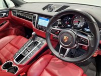 USED 2014 64 PORSCHE MACAN 3.0 TD V6 S (258 PS) PDK 4WD EURO 6 (S/S) + NAV + PAN ROOF + E/M/HEATED RED LEATHERS + BOSE + AIR SUSPENSION + CRUISE + PARK AID + PRIVACY + 20S + E/BOOT PANROOF+XENON+18 WAY ADAPTIVE RED LEATHERS+NAV+CRUISE