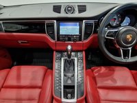 USED 2014 64 PORSCHE MACAN 3.0 TD V6 S (258 PS) PDK 4WD EURO 6 (S/S) + NAV + PAN ROOF + E/M/HEATED RED LEATHERS + BOSE + AIR SUSPENSION + CRUISE + PARK AID + PRIVACY + 20S + E/BOOT PANROOF+XENON+18 WAY ADAPTIVE RED LEATHERS+NAV+CRUISE