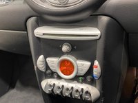 USED 2010 10 MINI CONVERTIBLE 1.6 COOPER 2d 122 BHP 