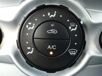 USED 2009 09 FORD FIESTA 1.6 ZETEC S 3d 118 BHP www.suffolkcarcentre.co.uk - Located at Reydon