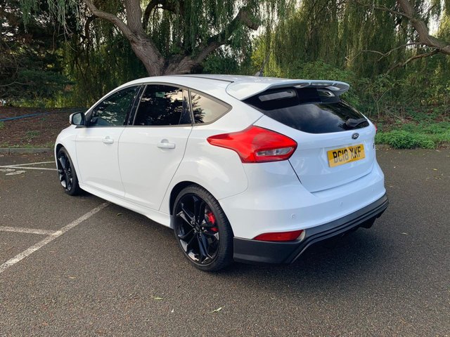 View our FORD FOCUS