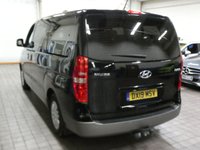 USED 2019 19 HYUNDAI i800 2.5 CRDI SE 5d 134 BHP 8 SEATS HEATED SEATS PARKING SENSORS HYUNDAI WARRANTY GENUINE LOW MILEAGE