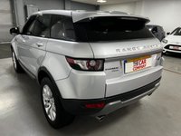 USED 2015 15 LAND ROVER RANGE ROVER EVOQUE 2.2 SD4 PURE TECH 5d 190 BHP * NAV * LEATHER * 18" ALLOYS * PAN ROOF * PRIVACY * CLIMATE *
