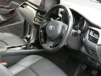 USED 2019 TOYOTA CHR 1.2 EXCEL 5d 114 BHP SAT NAV LEATHER HEATED SEATS 1 OWNER SERVICE HISTORY 10 YR TOYOTA WARRANTY TILL 2029