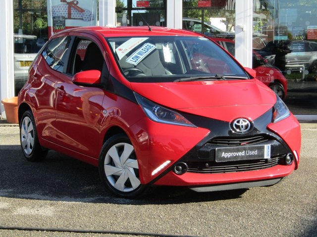 2017 67 Toyota Aygo 1.0 VVT-I X-PLAY 5d 69BHP