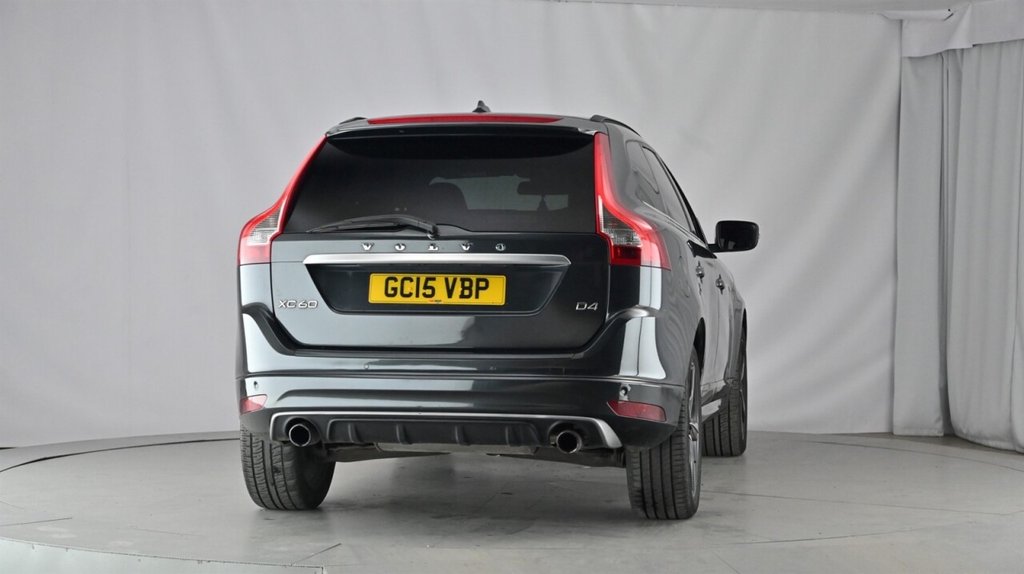 USED 2015 15 VOLVO XC60 2.0 D4 R-DESIGN NAV 5d 188 BHP FRONT & REAR PARKING SENSORS