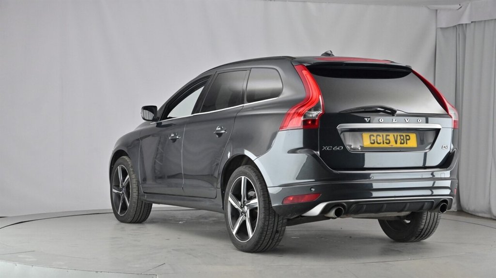 USED 2015 15 VOLVO XC60 2.0 D4 R-DESIGN NAV 5d 188 BHP FRONT & REAR PARKING SENSORS