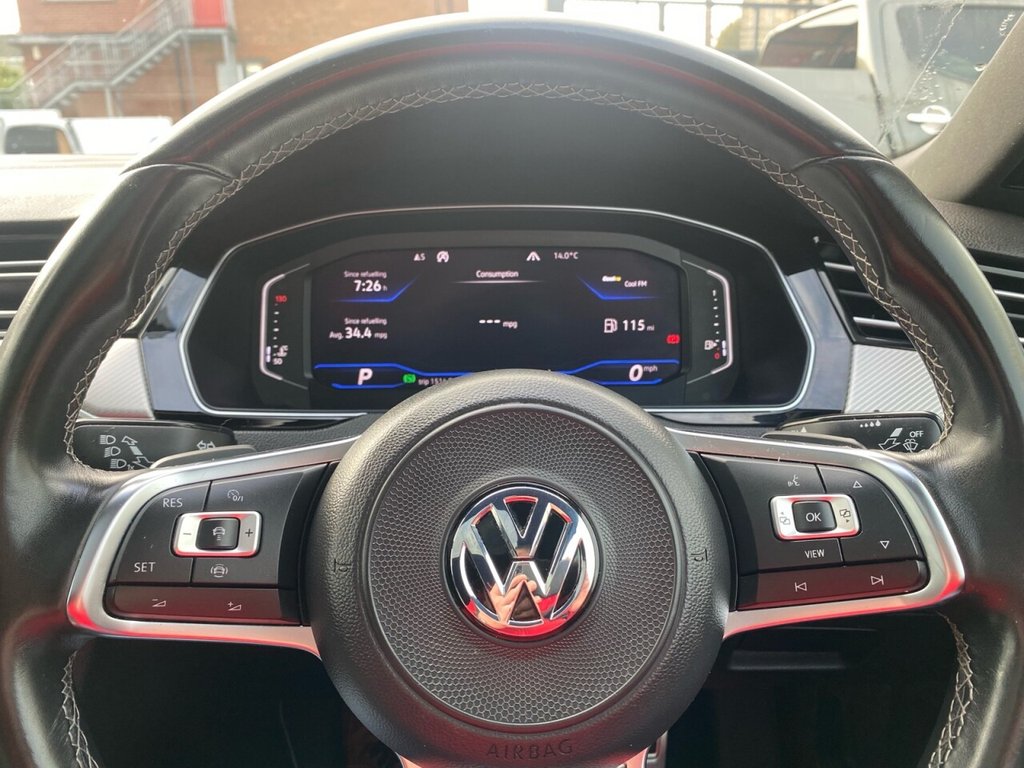 USED 2019 69 VOLKSWAGEN ARTEON 2.0 R-LINE TSI DSG 5d 188 BHP PANORAMIC GLASS SUNROOF