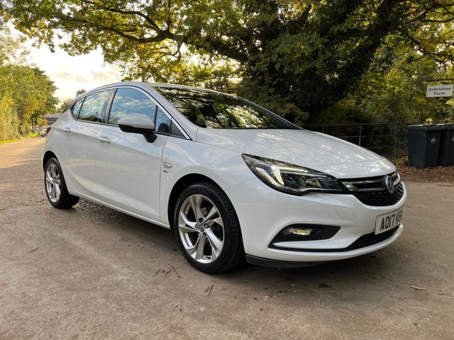 2017 17 Vauxhall Astra 1.4 SRI S/S 5d 148 BHP