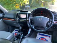 USED 2005 55 TOYOTA LAND CRUISER 3.0 LC4 8-SEATS D-4D 5d 164 BHP TOYOTA LANDCRUISER 3.0 D4D TURBO DIESEL - AUTOMATIC - SUV - 4X4 - 8 SEATER - FULL GREY LEATHER - TOW PACK - LOTS OF HISTORY - LONG MOT - CRUISE - CLIMATE - SATELLITE NAVIGATION