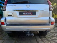 USED 2005 55 TOYOTA LAND CRUISER 3.0 LC4 8-SEATS D-4D 5d 164 BHP TOYOTA LANDCRUISER 3.0 D4D TURBO DIESEL - AUTOMATIC - SUV - 4X4 - 8 SEATER - FULL GREY LEATHER - TOW PACK - LOTS OF HISTORY - LONG MOT - CRUISE - CLIMATE - SATELLITE NAVIGATION