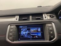 USED 2016 16 LAND ROVER RANGE ROVER EVOQUE 2.0 TD4 HSE DYNAMIC 5d 177 BHP Striking Fuji white, black pack, full black / red leather,  navigation media