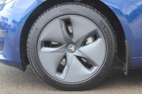 PRE-OWNED 2019 69 TESLA Model 3 0.0 STANDARD RANGE PLUS 4d 302 BHP Deep Blue Metallic, Black Interior, Parking Camera, Keyless Go, Panoramic Glass Roof, Satellite Navigation, 18" Alloy Wheels, 360 Parking Sensors, Bluetooth Audio and Phone, Electric Steering Column DAB Digital Radio, Cruise Control, Multi-Function Steering Wheel, Virtual Dash, Heated Seats, Electric Adjustable Seats, 2 Key Cards, Charging Cables, Full Tesla Service History.