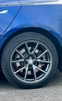 PRE-OWNED 2019 69 TESLA Model 3 0.0 STANDARD RANGE PLUS 4d 302 BHP Deep Blue Metallic, Black Interior, Parking Camera, Keyless Go, Panoramic Glass Roof, Satellite Navigation, 18" Alloy Wheels, 360 Parking Sensors, Bluetooth Audio and Phone, Electric Steering Column DAB Digital Radio, Cruise Control, Multi-Function Steering Wheel, Virtual Dash, Heated Seats, Electric Adjustable Seats, 2 Key Cards, Charging Cables, Full Tesla Service History.