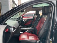 USED 2016 16 JAGUAR F-PACE 2.0 R-SPORT AWD 5d 178 BHP 