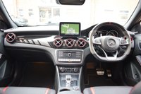 USED 2018 68 MERCEDES-BENZ GLA-CLASS 2.0 AMG GLA 45 4MATIC PREMIUM 5d 375 BHP AMG EXHAUST / 360 / PAN ROOF