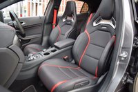 USED 2018 68 MERCEDES-BENZ GLA-CLASS 2.0 AMG GLA 45 4MATIC PREMIUM 5d 375 BHP AMG EXHAUST / 360 / PAN ROOF