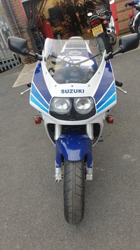 USED 1991 H SUZUKI GSX-R 400RR Sports Classic Nice little pocket rocket in blue/white