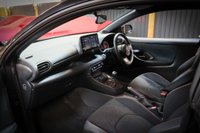 USED 2021 21 TOYOTA YARIS 1.6 GR-Y CIRCUIT 3d 257 BHP STUNNING IN PRECIOUS BLACK WITH ARUM GOLD WHEELS, CAMERA, CARPLAY/ANDROID - WARRANTY UNTIL 2024!