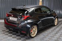 USED 2021 21 TOYOTA YARIS 1.6 GR-Y CIRCUIT 3d 257 BHP STUNNING IN PRECIOUS BLACK WITH ARUM GOLD WHEELS, CAMERA, CARPLAY/ANDROID - WARRANTY UNTIL 2024!