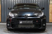 USED 2021 21 TOYOTA YARIS 1.6 GR-Y CIRCUIT 3d 257 BHP STUNNING IN PRECIOUS BLACK WITH ARUM GOLD WHEELS, CAMERA, CARPLAY/ANDROID - WARRANTY UNTIL 2024!