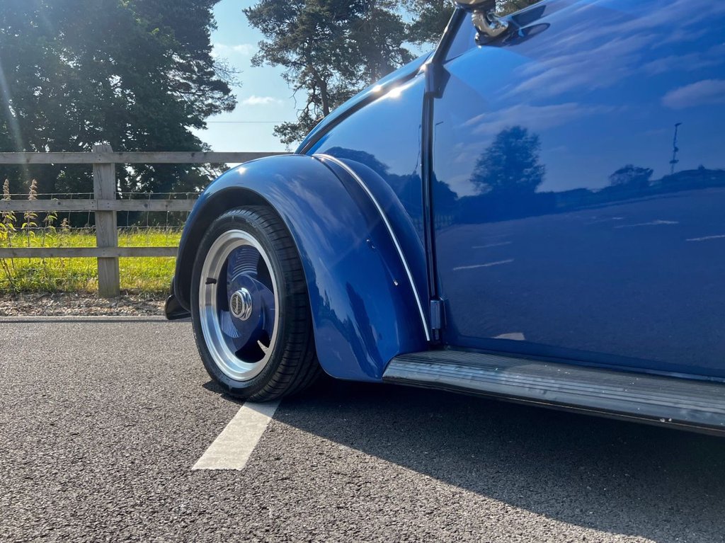 USED 1970 VOLKSWAGEN BEETLE Cal-Look // 1800cc // Oval Split Rear Window // Px swap 